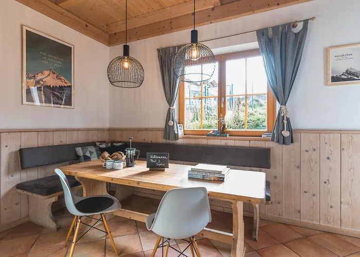 Dorfchalets - Berta Inkl Tauern Therme Eintritt & Sommerkarte * カプルーン